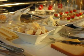 Cubo Hotel 4*