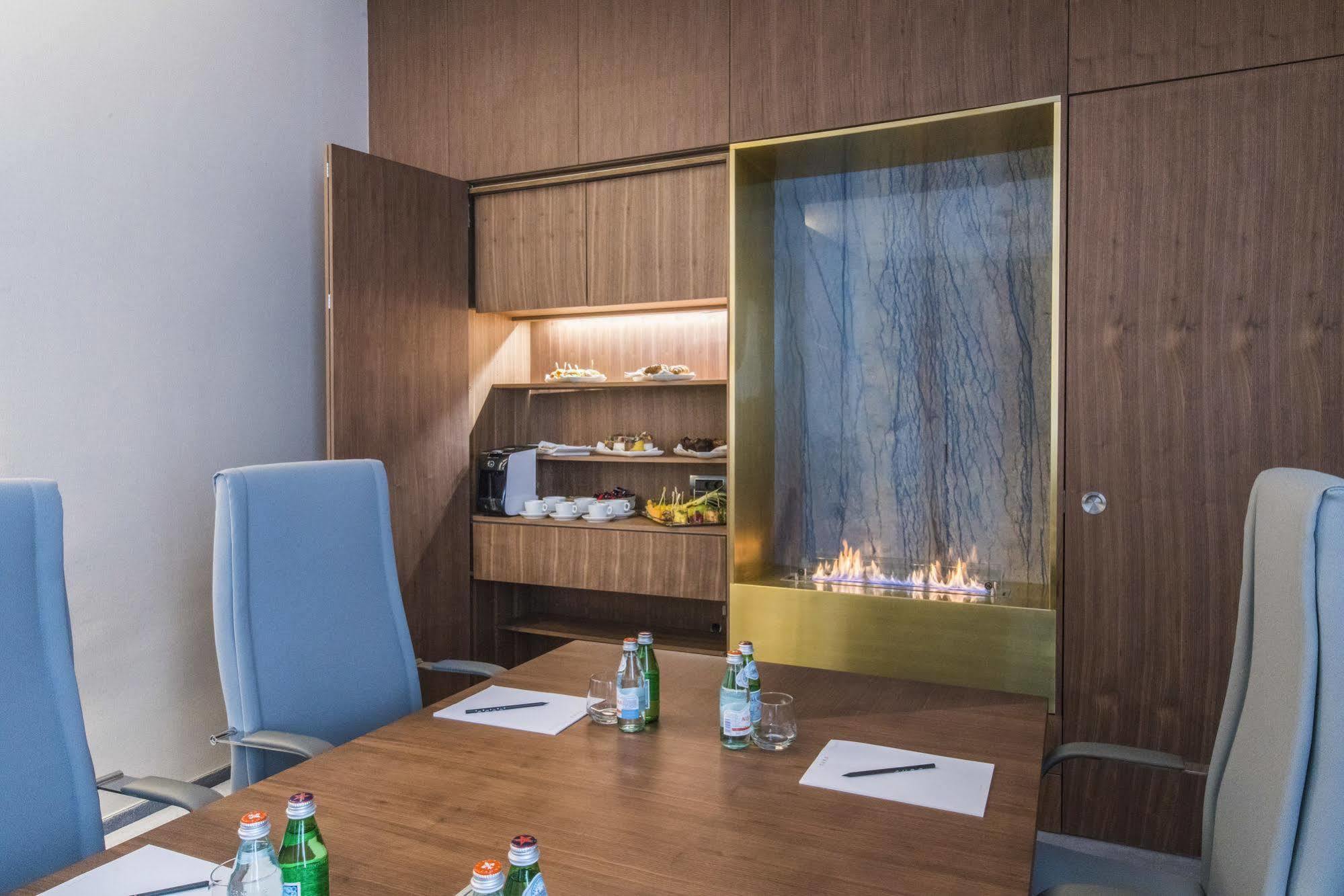 Hotel Cubo